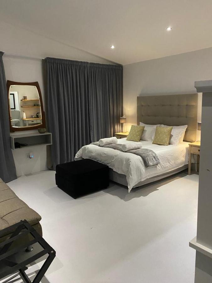 Apartmán Miles House George Exteriér fotografie